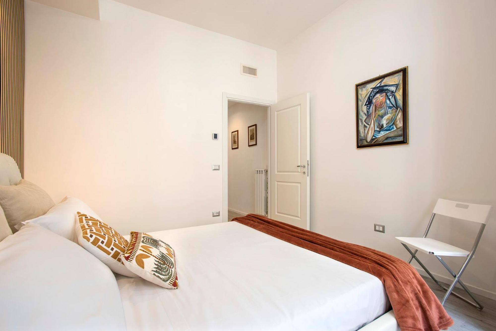 Domus White Rom