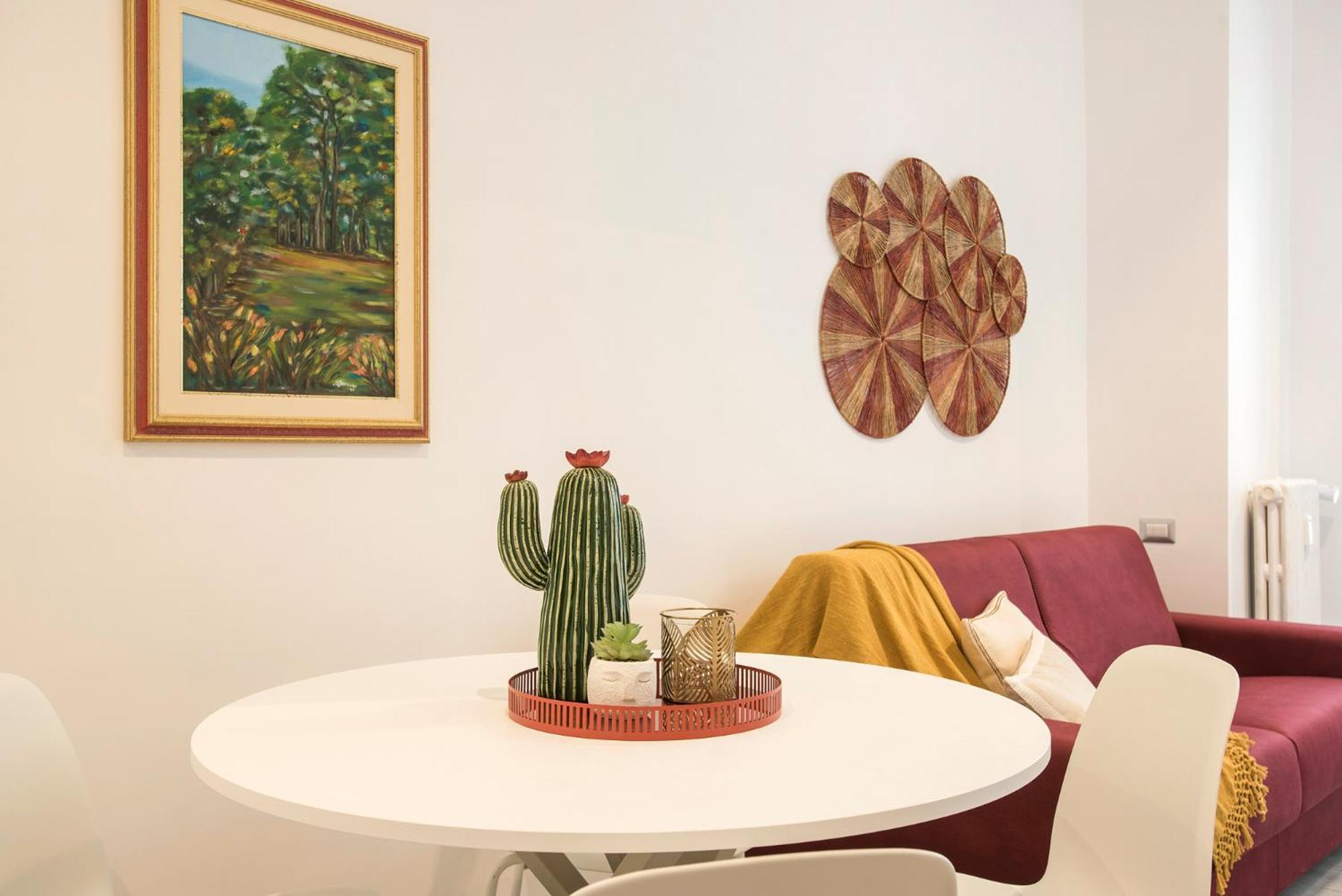 Domus White Rom